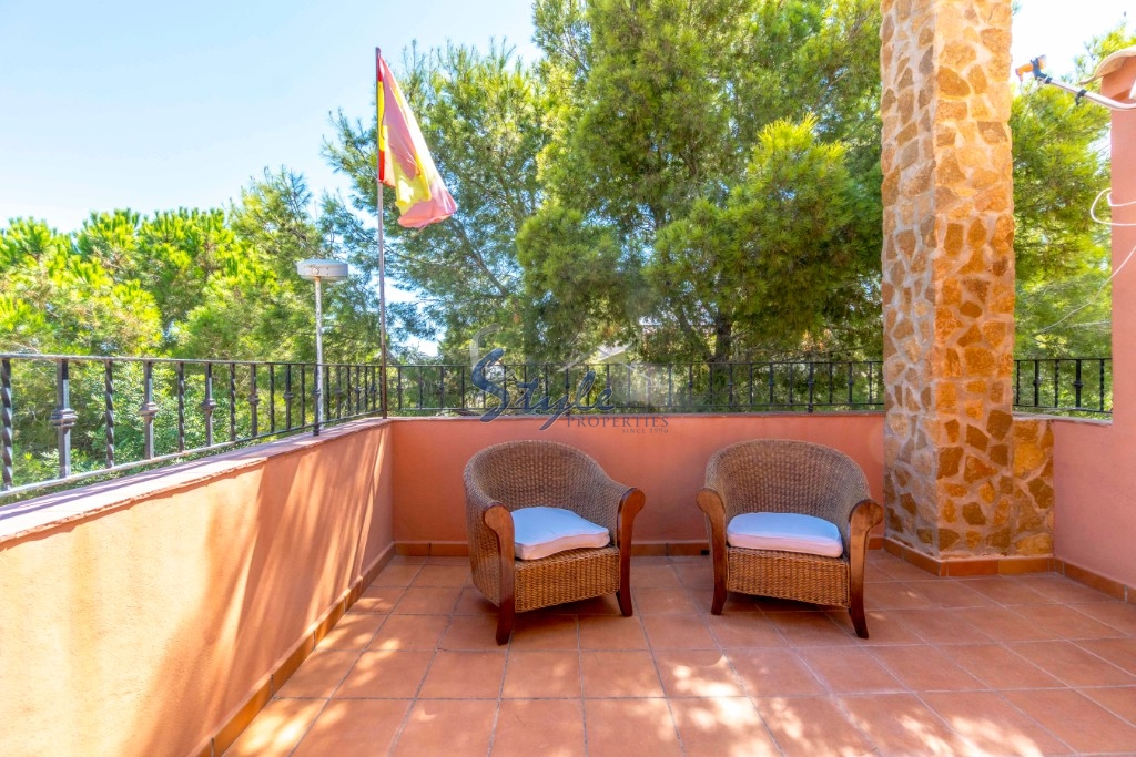 Resale - Villa - Lomas de Don Juan