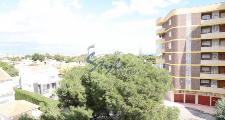 Buy apartment in 400 m from the beach in La Zenia, Orihuela Costa. ID 4050