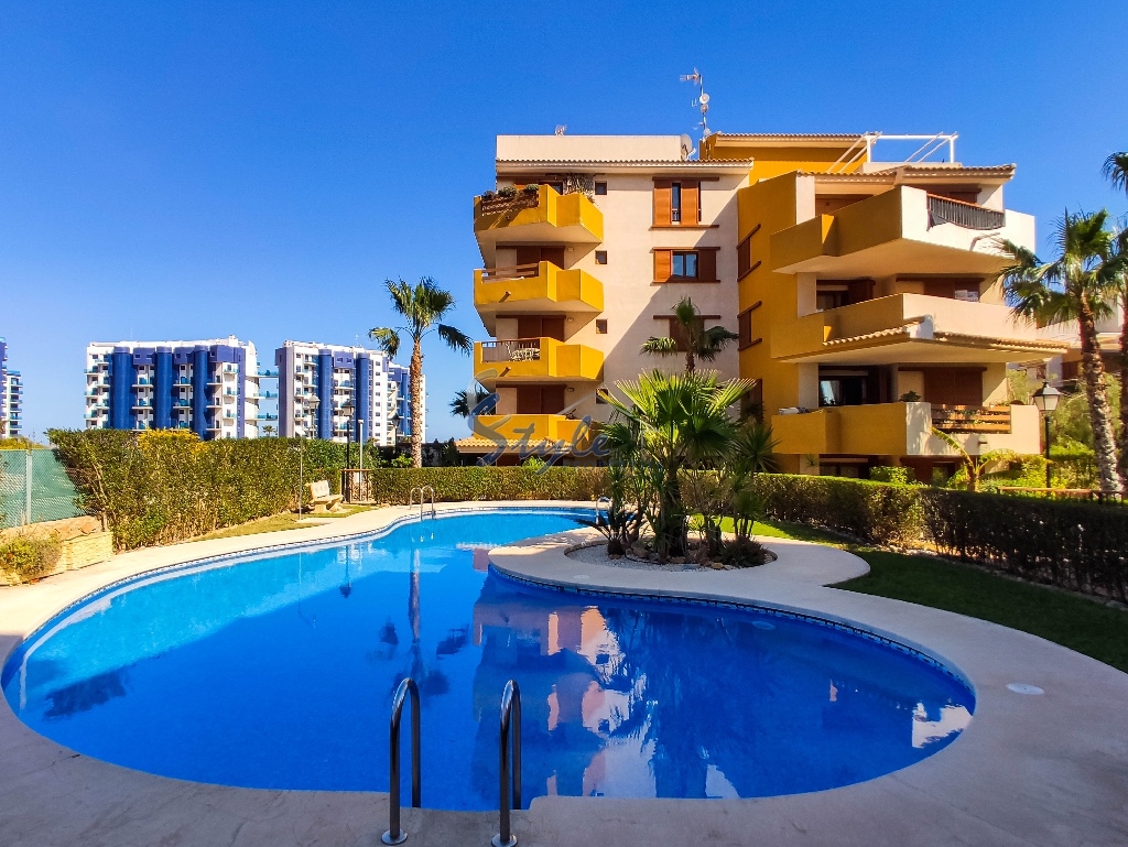 Apartamentos en venta en urbanización Parque Recoleta en Punta Prima, Costa Blanca, España ID D4138