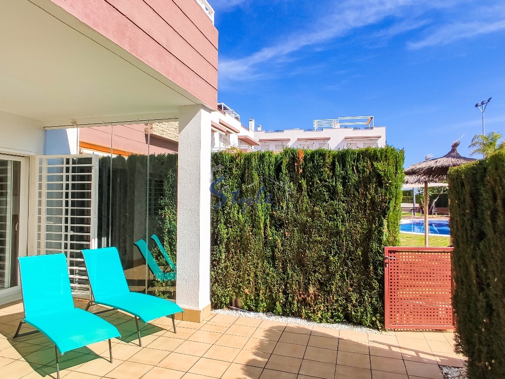 Ground floor apartment for sale with garden close to the beach Silene in Punta Prima, Costa Blanca, Spain ID D2325