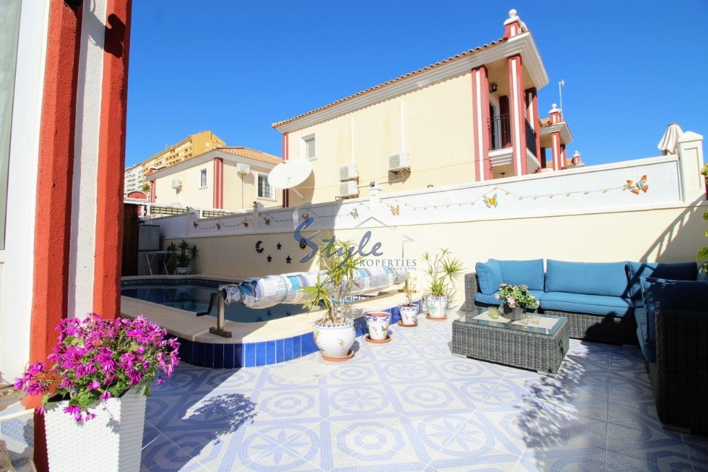 Buy townhouse in Monte Mar, Dehesa de Campoamor close to sea. ID 4067