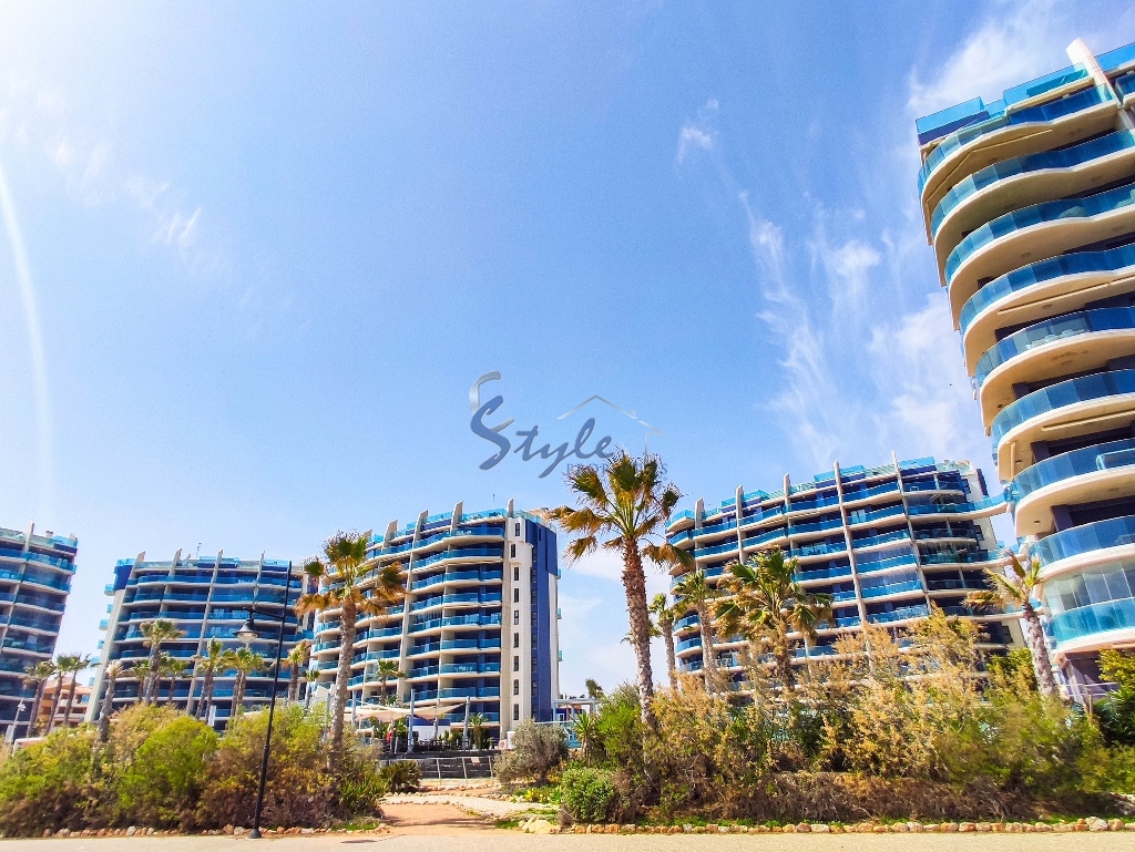 For sale south facing apartment first line to the sea in Sea Senses, Punta Prima, Costa Blanca, Spain ID 4848