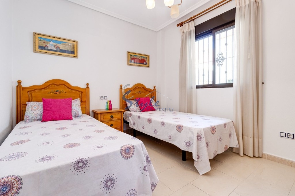 Resale - Villa - Torrevieja