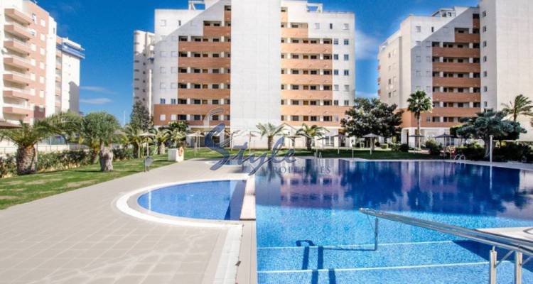 En venta apartamento de 3 habitaciones en Guardamar del Segura, Alicante, Costa Blanca, ID1580
