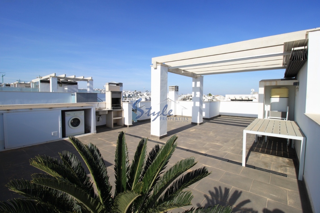 Fantastic Penthouse with a parking place for sale in Amay Quinto, Punta Prima, Costa Blanca, Spain