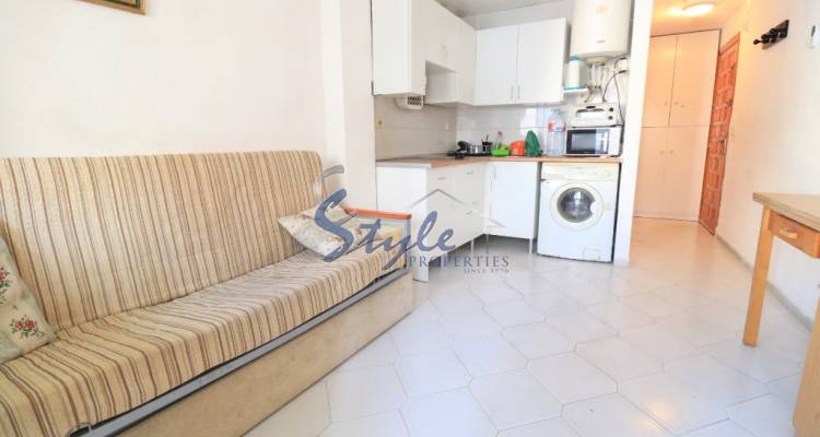 Buy study apartment close to the sea in Torrevieja, Costa Blanca. ID: 4091
