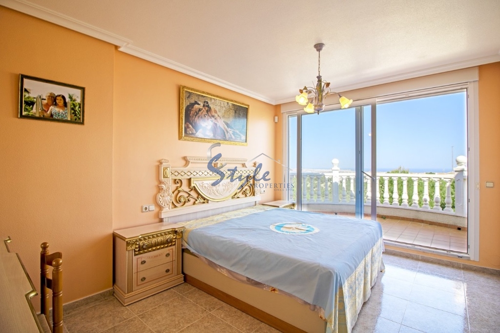 Amazing 4 bedroom villa with sea views for sale in San Miguel de Salinas, Costa Blanca, Spain