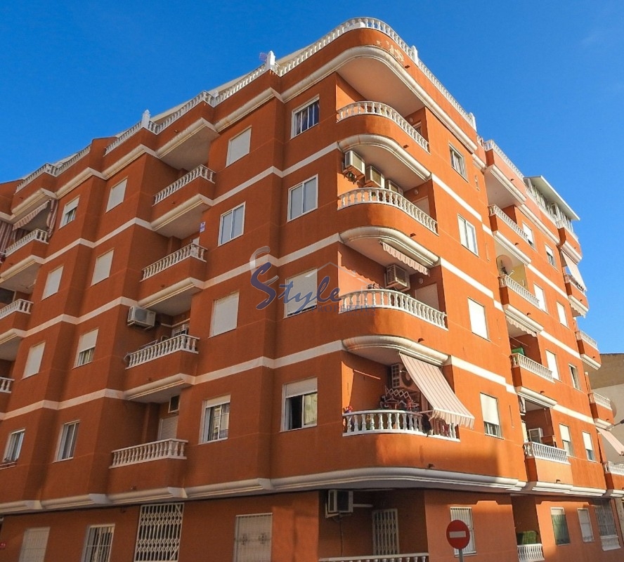 Comprar Apartamento cerca del mar en Torrevieja a 900 metros de la playa. ID 4093