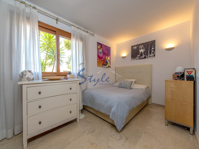 Increíble apartamento de 3 dormitorios en venta en Punta Prima, Costa Blanca, España