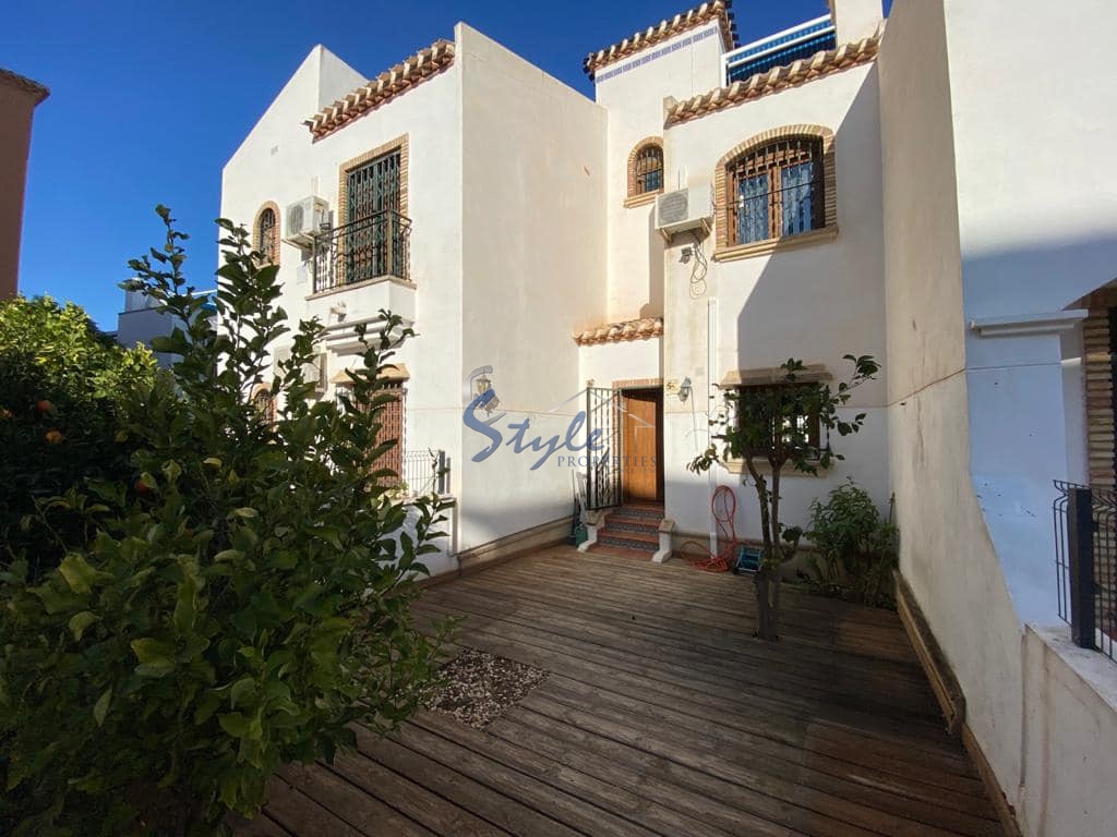 Amazing Townhouse with two bedrooms for sale in Villamartin, Costa Blanca, Spain ID 3888