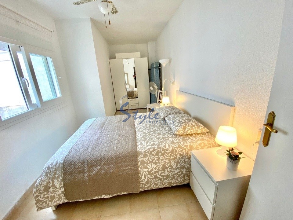 Comprar Apartamento al mar en Torrevieja a 500 metros de la playa. ID 4104