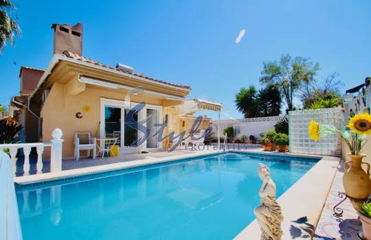 Villa - Resale - Los Balcones, Torrevieja - Los Balcones