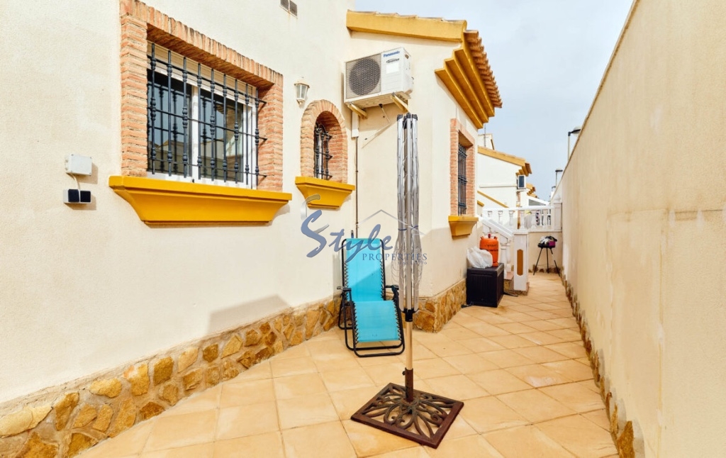 Resale - Villa - Pinar De Campoverde