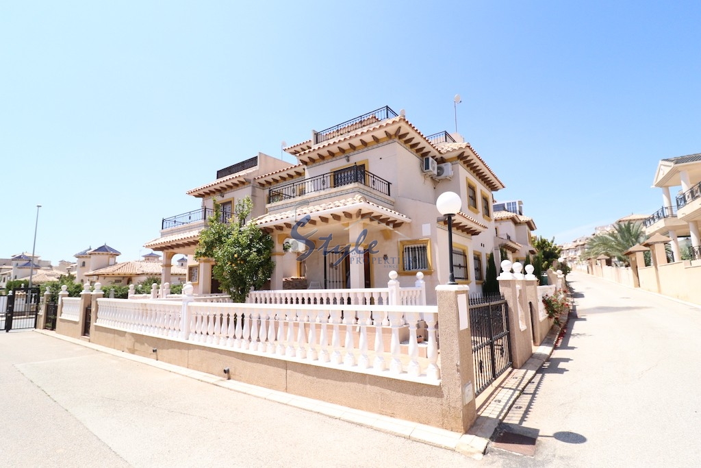 Resale - Town House - La Zenia