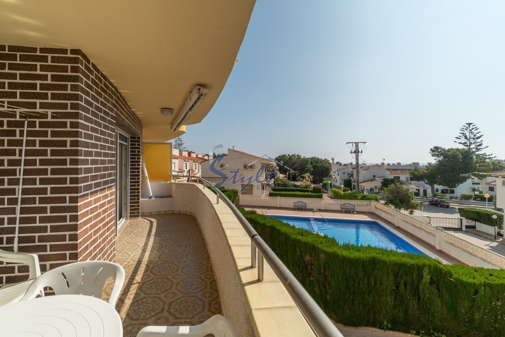 Comprar apartamento a 700m de la playa en La Zenia, Orihuela Costa. ID 4110