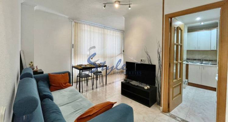 Buy apartment close to the sea in Torrevieja, Costa Blanca, 100 meters from the beach. ID: 4111