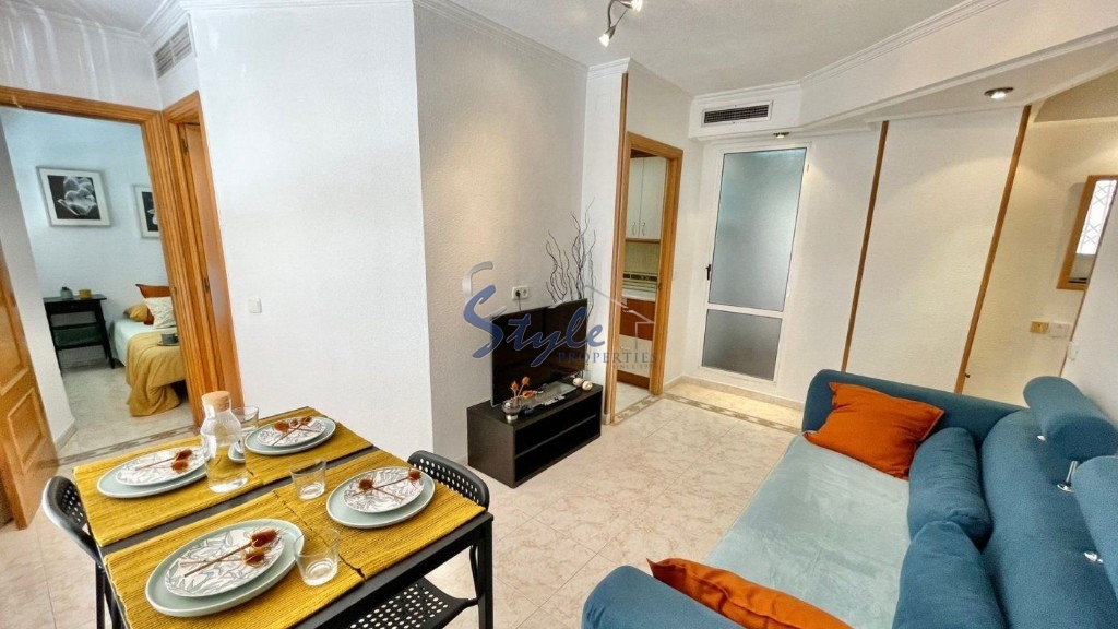 Buy apartment close to the sea in Torrevieja, Costa Blanca, 100 meters from the beach. ID: 4111