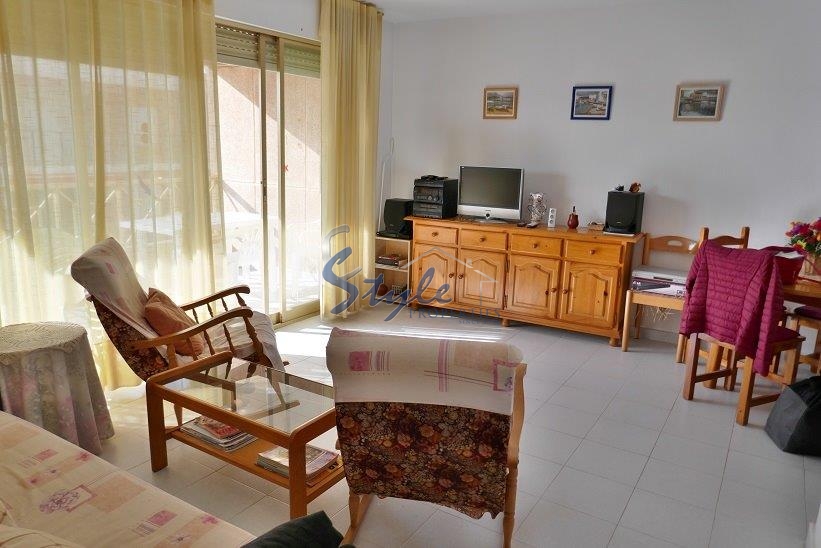 Buy apartment on the seafront in Punta Prima. ID 4121