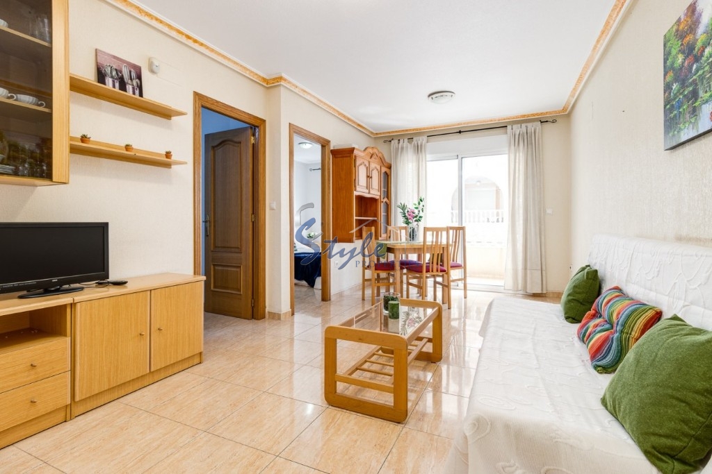 Buy apartment close to the sea in Torrevieja, Costa Blanca, 900 meters from the beach. ID: 4122