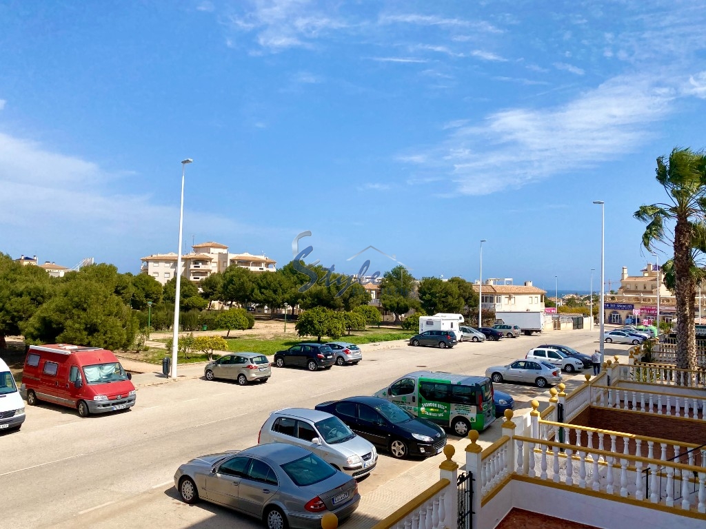 Buy apartment close to the beach in La Zenia, Orihuela Costa. ID 4129