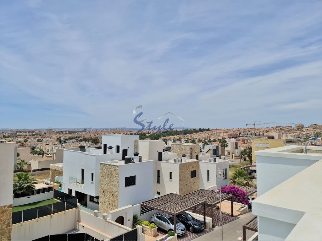 Resale - Villa - La Mata