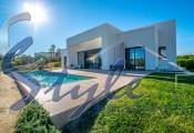 Resale - Villa - Las Colinas