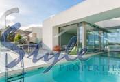 Resale - Villa - Las Colinas