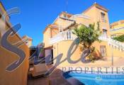 Resale - Villa - Villamartin