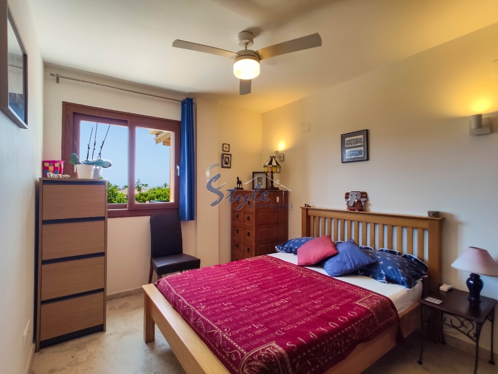 Apartamento de dos dormitorios orientado al sur en venta en La Recoleta, Punta Prima, Costa Blanca, España