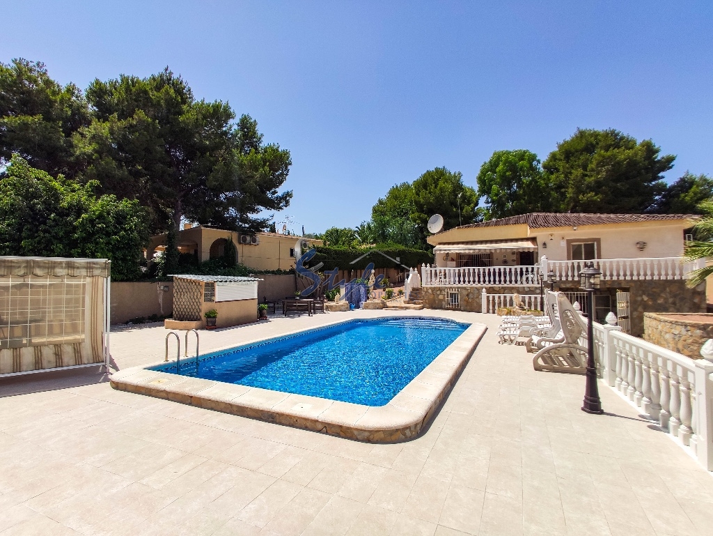 Resale - Villa - Los Balcones, Torrevieja - Los Balcones