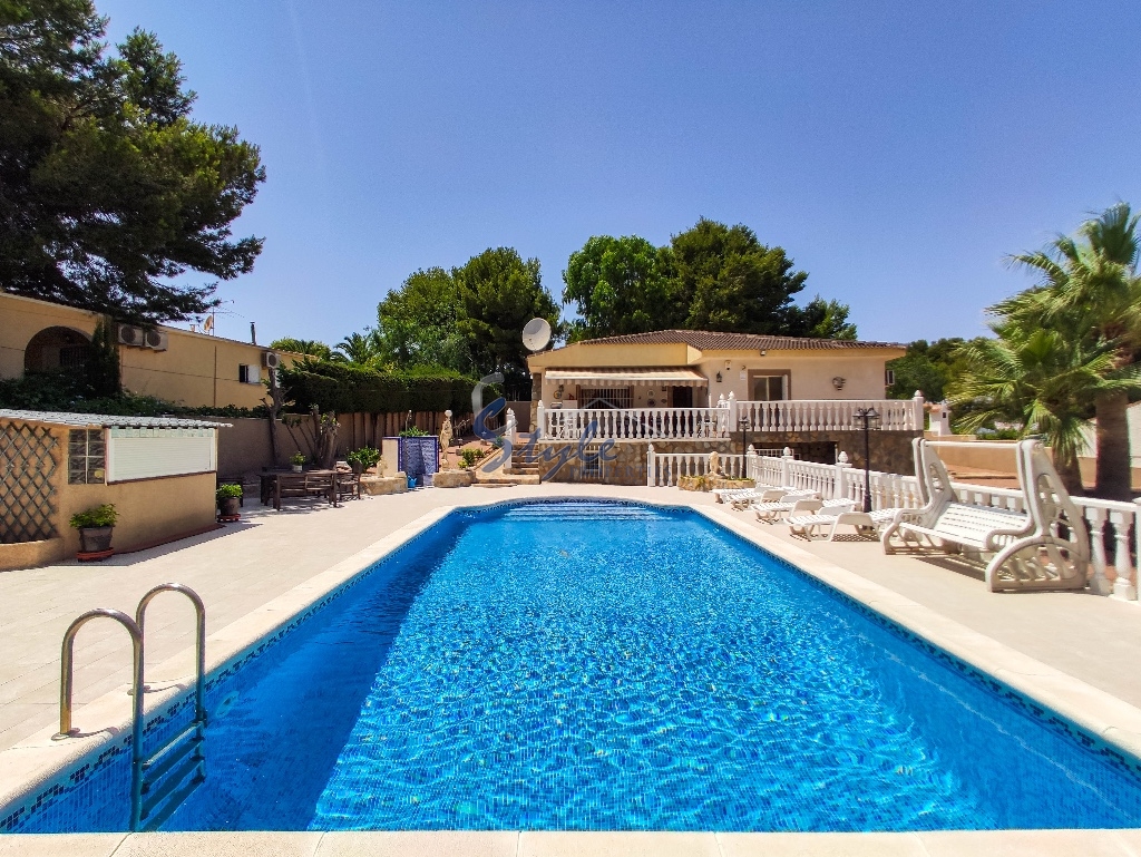 Resale - Villa - Los Balcones, Torrevieja - Los Balcones