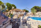 Resale - Villa - Los Balcones, Torrevieja - Los Balcones