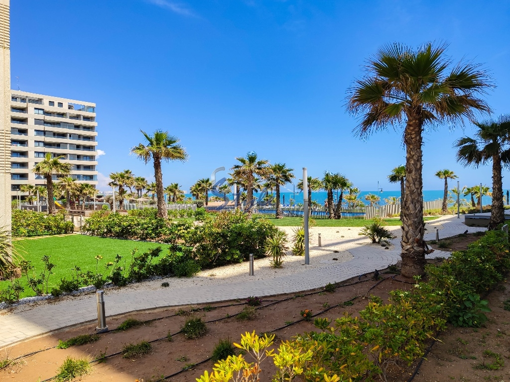 Resale - Apartment - Punta Prima