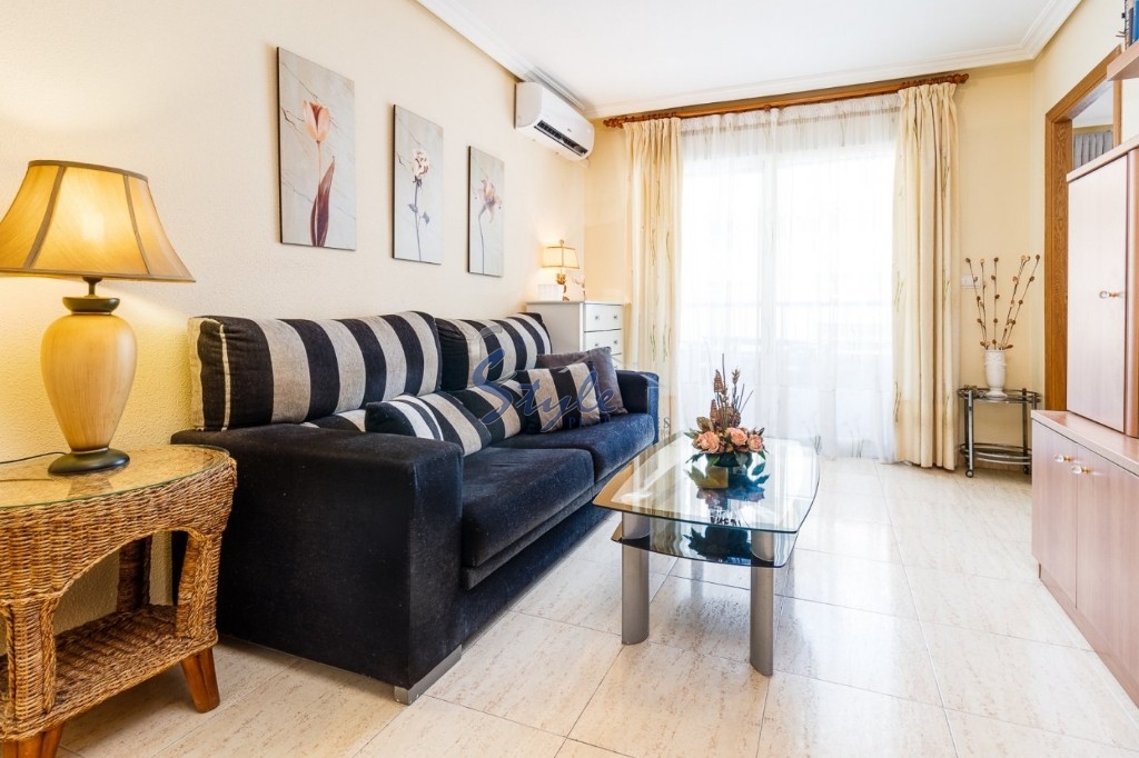 Buy apartment on the beach in Playa Acequion, Torrevieja, Costa Blanca. ID: 4159