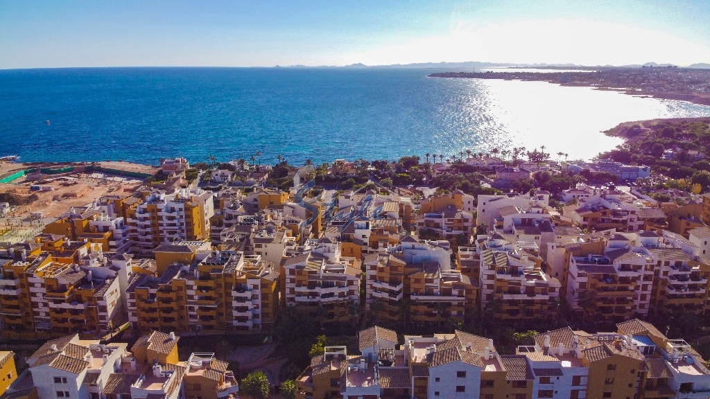 Апартаменты с 3 спальнями на верхнем этаже в продаже в La Recoleta, Punta Prima, Costa Blanca, Испания