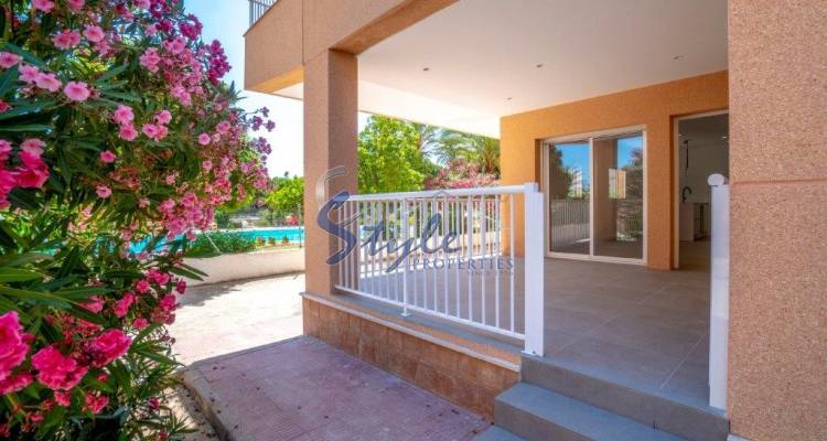 Buy apartment in Costa Blanca close to sea in Residential LOMAS DEL POLO - PINOMAR, La Mata. ID: 4162