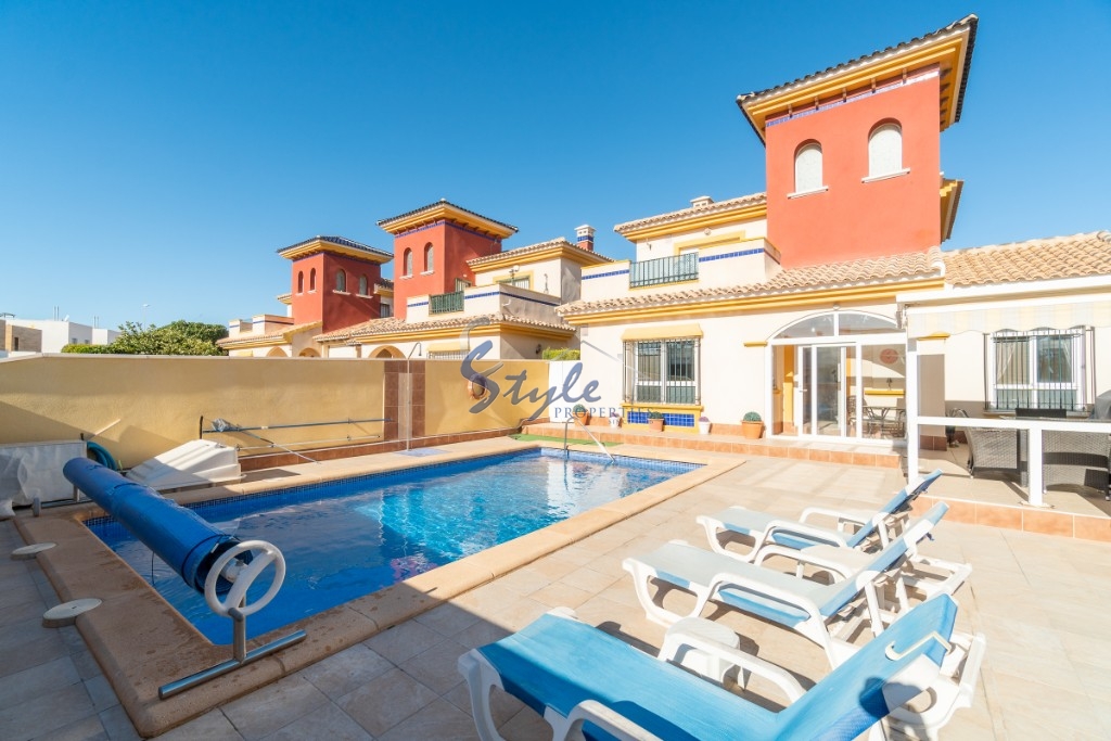 Resale - Villa - Cabo Roig - Lomas de Cabo Roig