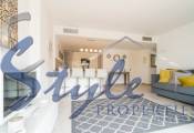 Comprar apartamento con piscina y cerca del mar en Playa Flamenca, Orihuela Costa. ID: 4176