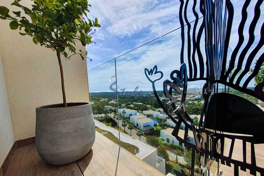 Resale - Penthouse - Las Colinas