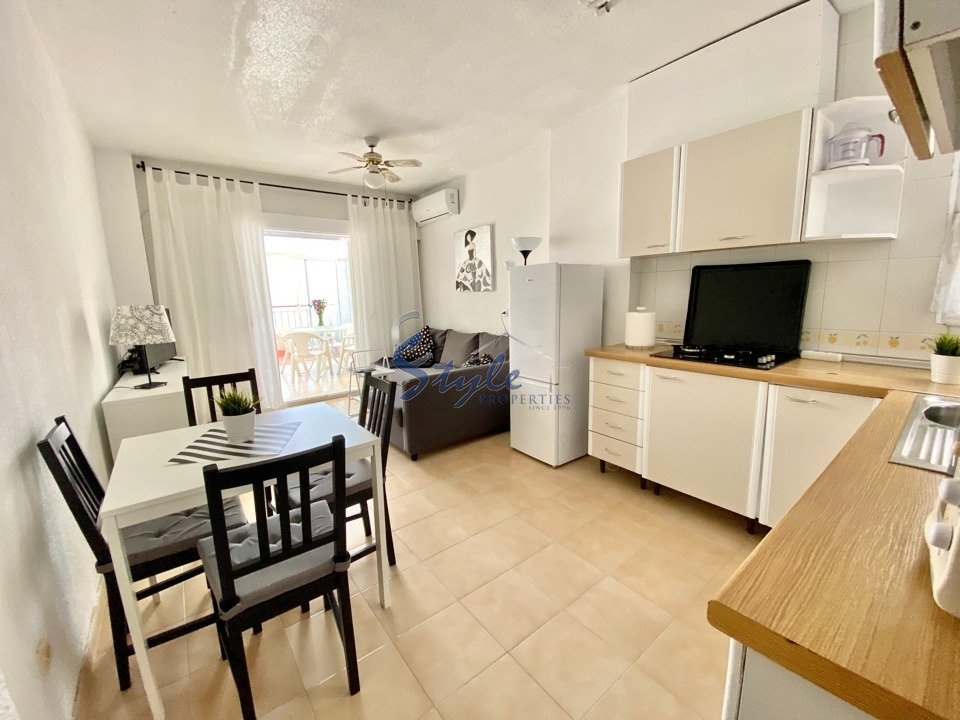 Buy apartment penthouse close to the sea in Torrevieja, Costa Blanca. ID: 4184