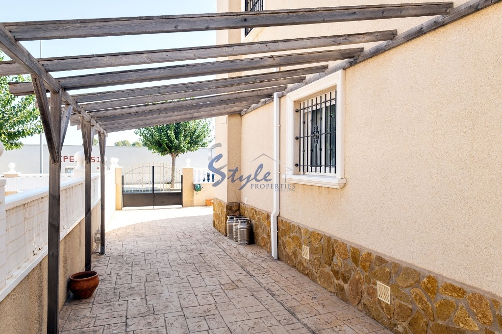 Resale - Villa - Pinar De Campoverde