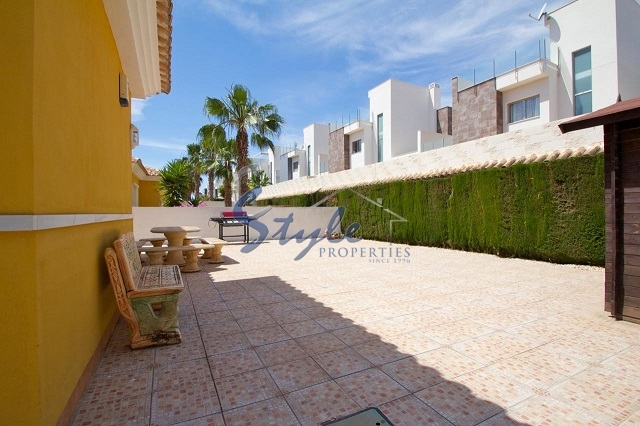 Resale - Villa - La Zenia