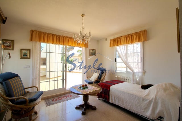 Resale - Villa - Playa Flamenca