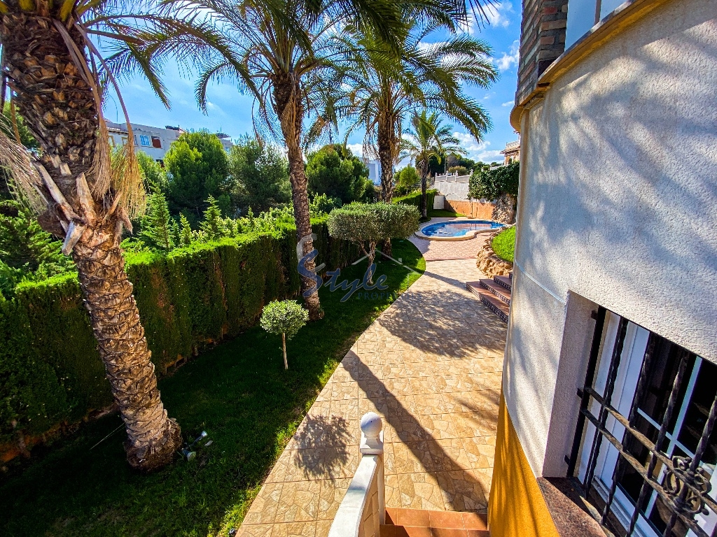 Resale - Villa - Orihuela Costa  - Orihuela Costa