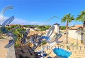 Resale - Villa - Villamartin