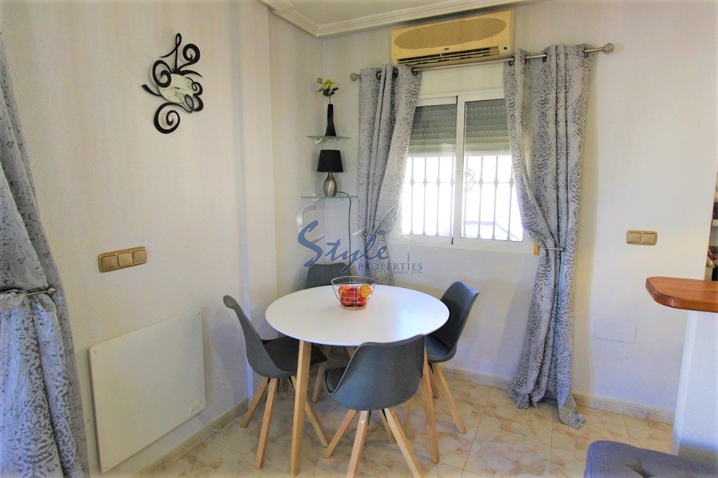 Resale - Villa - Villamartin