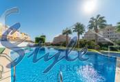 Comprar casa adosada con 3D con piscina y cerca del mar en Playa Flamenca, Orihuela Costa. ID: 4232