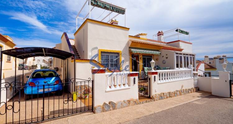 Buy quad townhouse with pool in Playa Flamenca, Orihuela Costa. ID: 4237