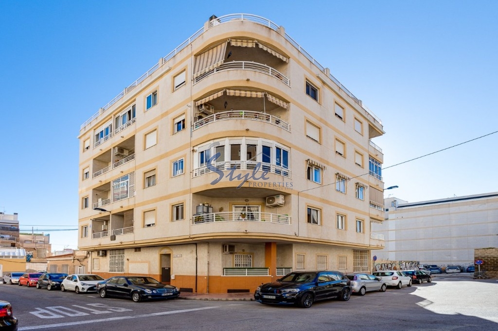 Buy apartment close to the sea in Torrevieja, Costa Blanca. ID: 4263