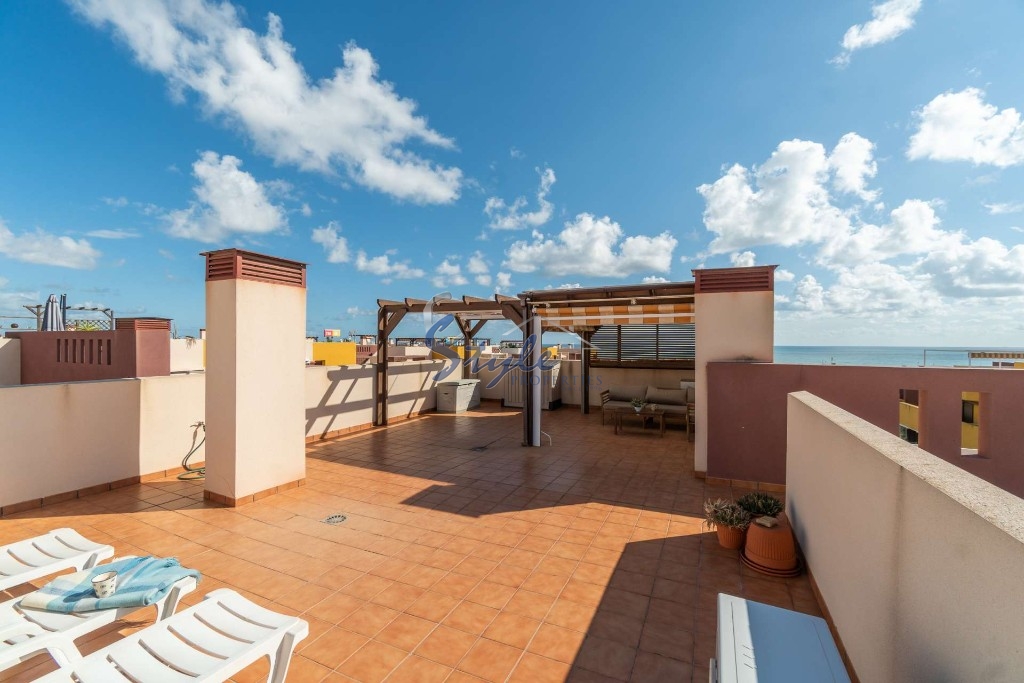 Comprar apartamento ático con piscina y cerca del mar en Playa Flamenca, Orihuela Costa. ID: 4268